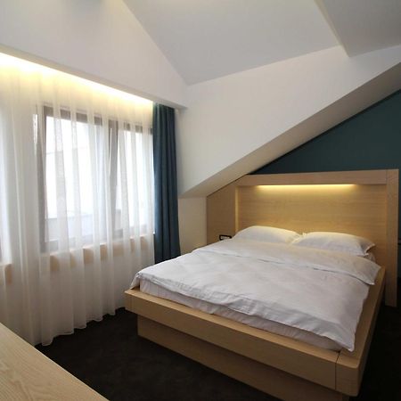 Hotel International Prishtina & Spa Pristina Room photo