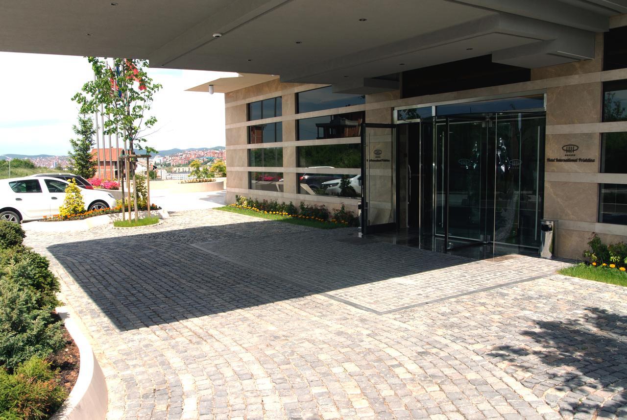 Hotel International Prishtina & Spa Pristina Exterior photo
