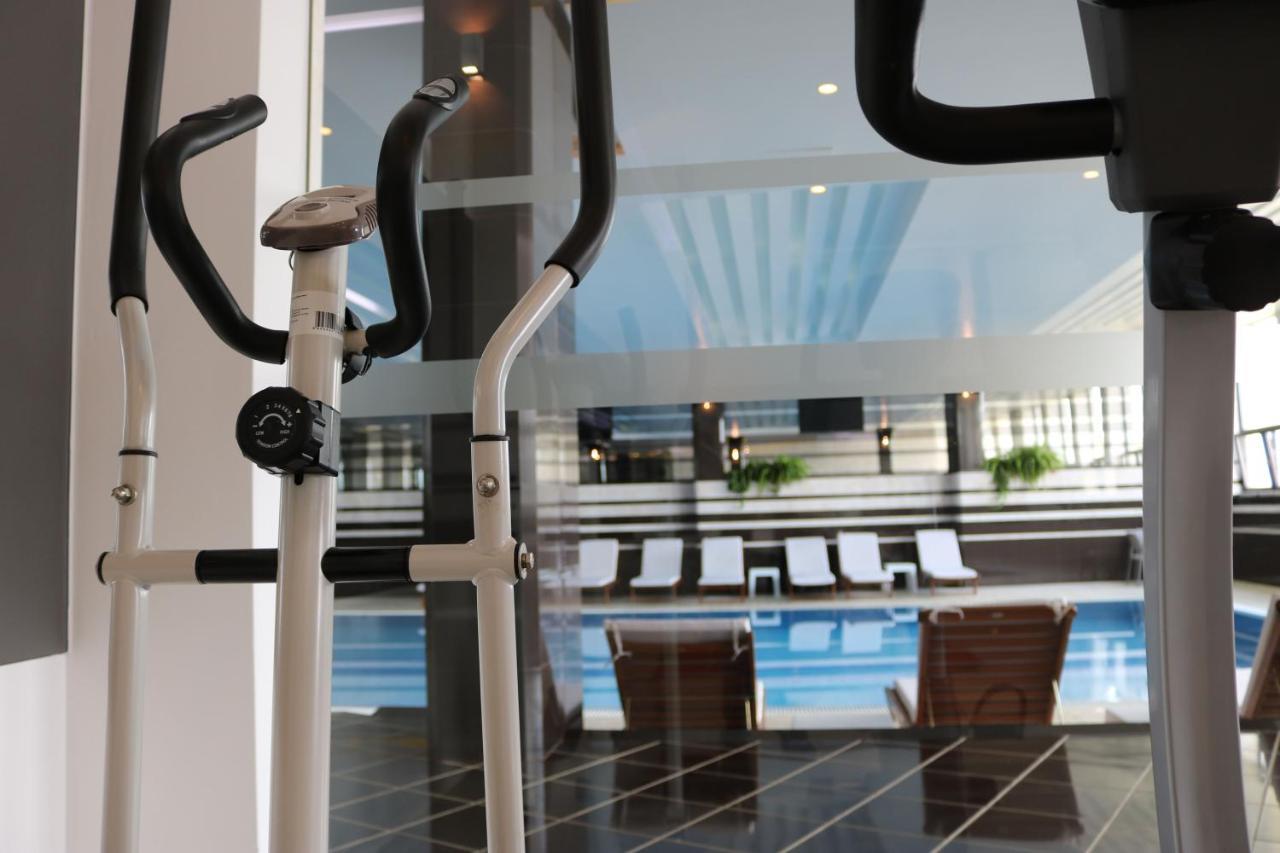 Hotel International Prishtina & Spa Pristina Exterior photo